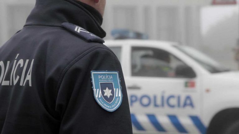 Detido suspeito de traficar droga junto a escola de Ponta Delgada