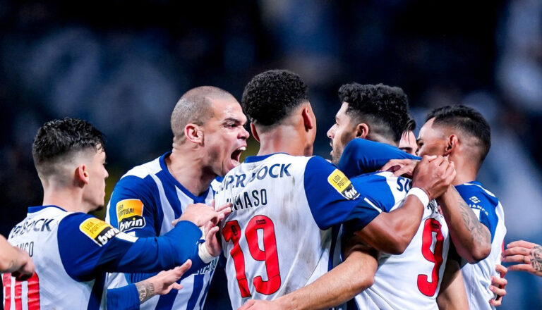 FC Porto vence Guimarães, mas termina I Liga na segunda posição